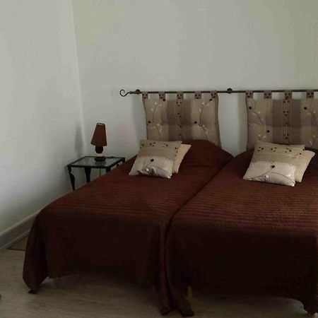 Grand Hotel De L'Etoile Courtenay (Loiret) Quarto foto